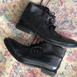 Men’s leather boots
